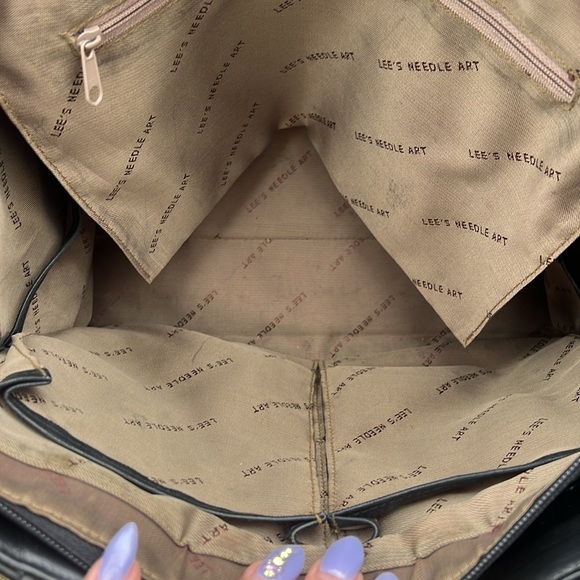 Lee’s Needle Art Vintage Black Leather Floral Needlepoint Shoulder Bag Purse - Picture 13 of 17